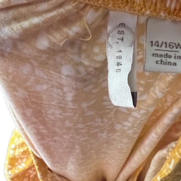 C Est. 1946 Top - Picture 6 of 7